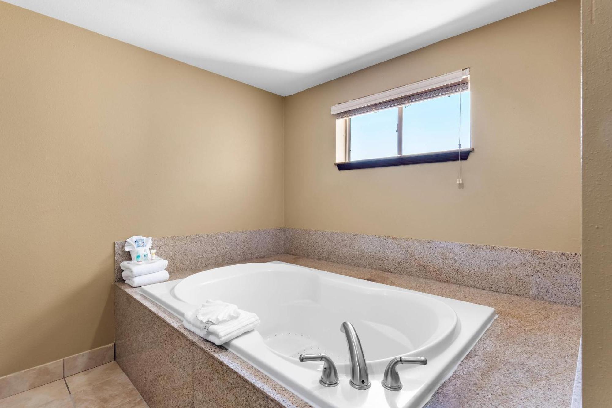 Comfort Suites Yukon - Sw Oklahoma City Dış mekan fotoğraf